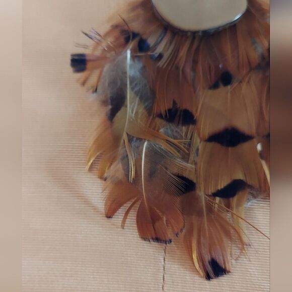 Vintage Choker Bohemian Hippie 1960s Handmade Feather & Nut Choker - Picture 8 of 9